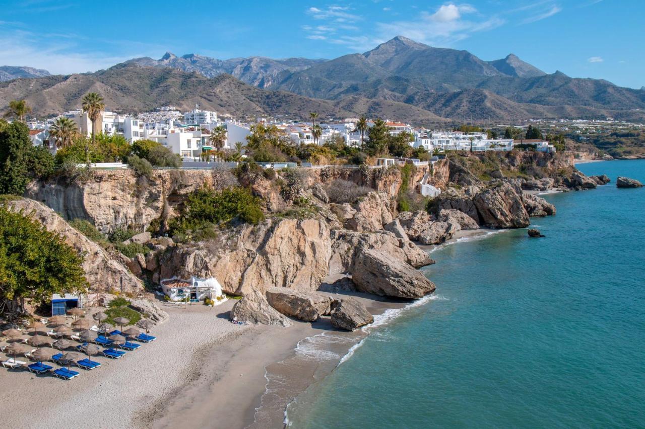 Apartamentos Vacacional En Plaza De Espana Nerja Eksteriør billede