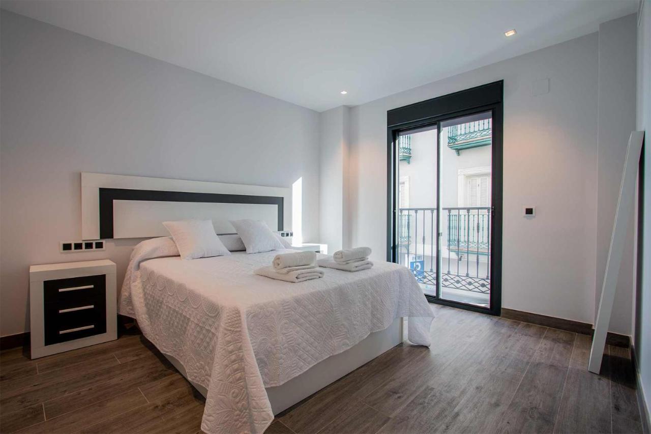 Apartamentos Vacacional En Plaza De Espana Nerja Eksteriør billede